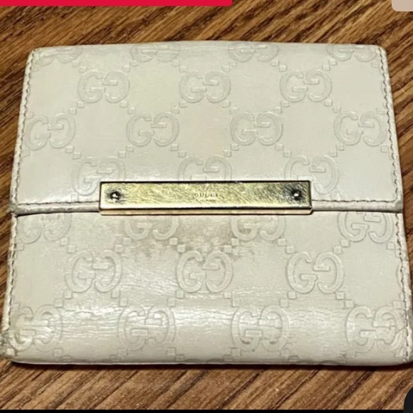 Gucci Handbags - Gucci Guccissima Wallet